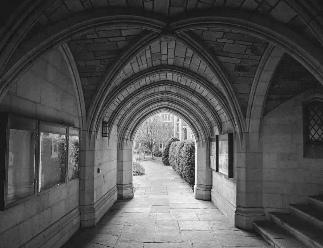 Black and white photo of the Yale campus